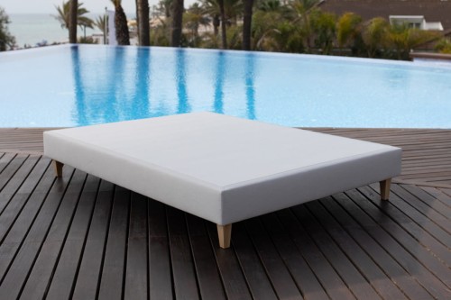 Baza pod materac Velassaru w wybranym kolorze – 10 wariantów wykończenia