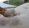 Całkowicie naturalna i ekologiczna – certyfikowane materiały i zrównoważona produkcja.