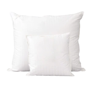 SILVER Poduszka puchowa trzykomorowa z antybakteryjną powłoką 70x80