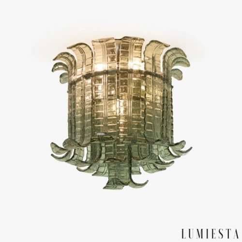 Szklana lampa sufitowa glamour w wykończeniu nikiel–zielony, idealna jako centralny punkt reprezentacyjnego wnętrza.