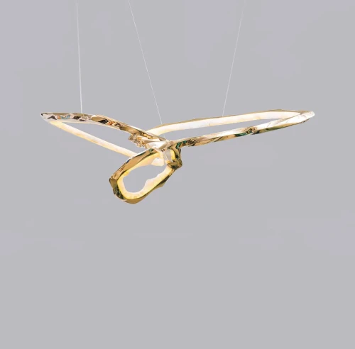 Nowoczesna lampa wisząca Cloud Rings z mosiądzu i bieli – designerskie oświetlenie LED do salonu i jadalni.